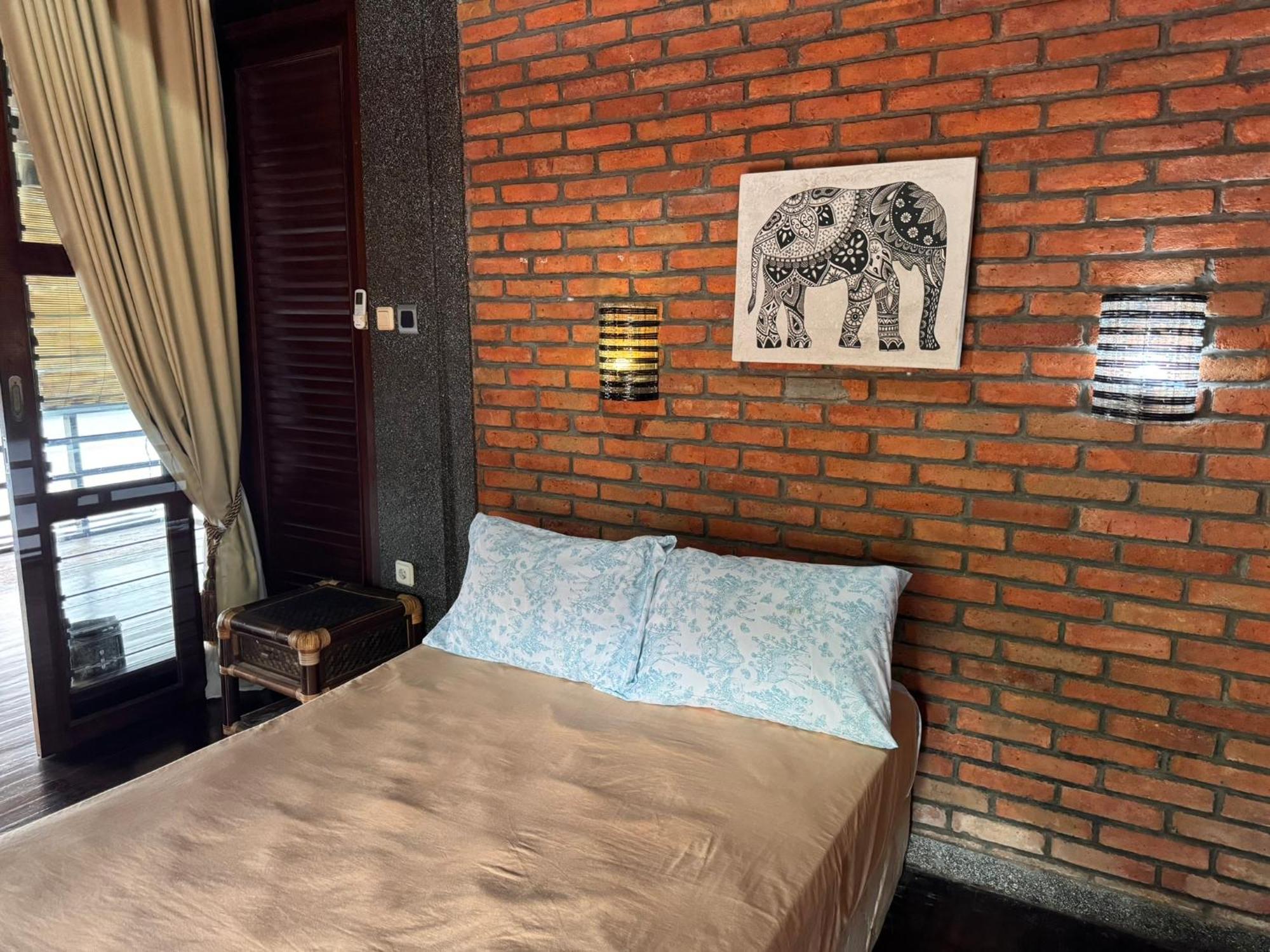 Giri Hill Homestay Nusa Dua  Exterior photo